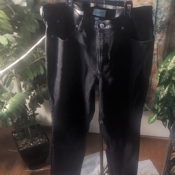 Universal Thread Men's Dark Jeans - Picture 1 of 8